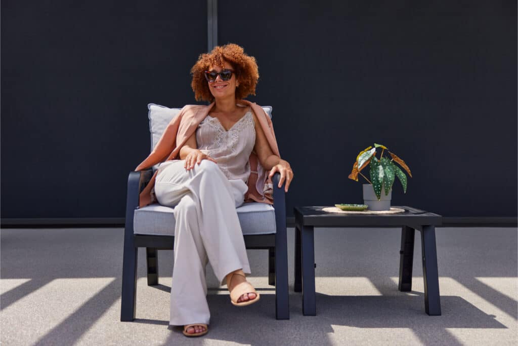 23700755 23705055 S 3