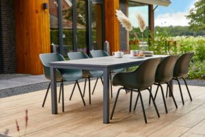 21670849 11670849 72731008 S 1 scaled