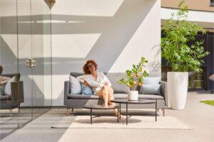 Alternative view of Hunter 3-seter sofa - Sunbrella flanelle