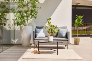 Alternative view of Hunter 2-seter sofa - Sunbrella flanelle
