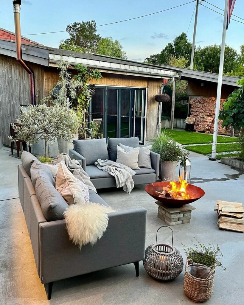 Forside 34 lullashage 305312799 763597321586618 1959848770185836386 n