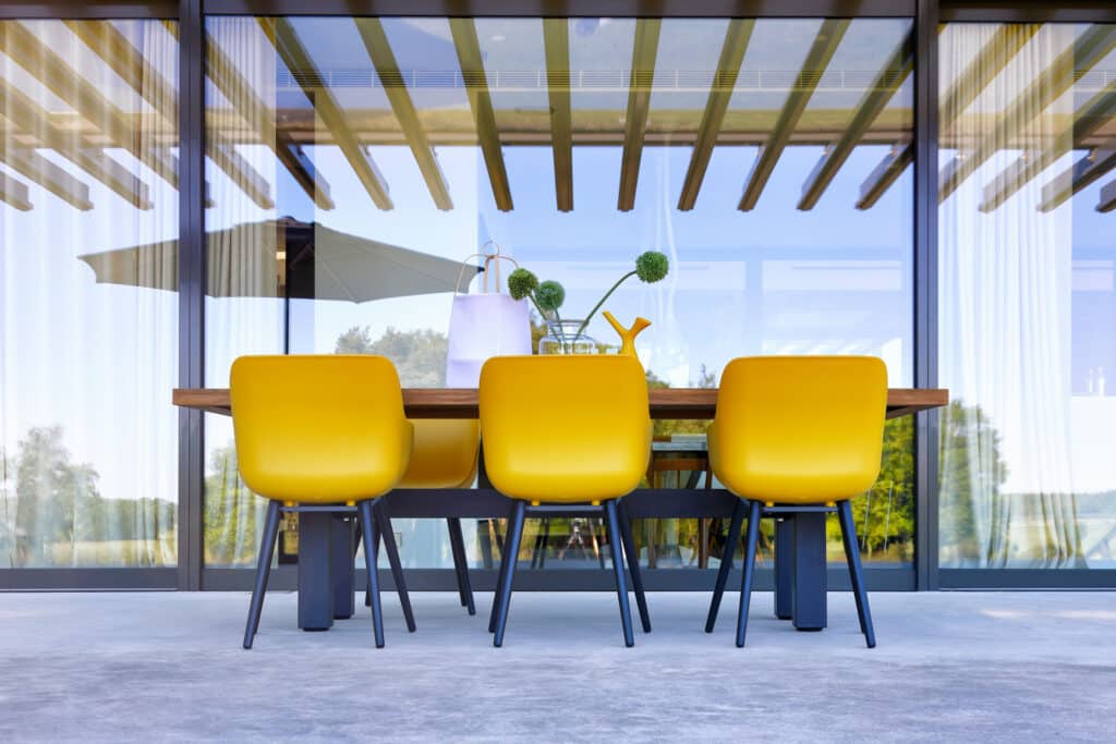 21690872 11690872 53573108 3