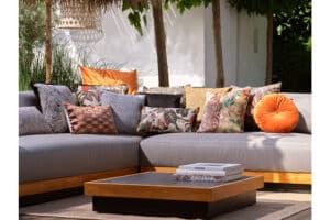 Fara pyntepute 45x45 - black 15 15041002 15044005 15084292 15043059 15052047 15049034 15109292 15043058 15043057 15044294 15054047 S 1